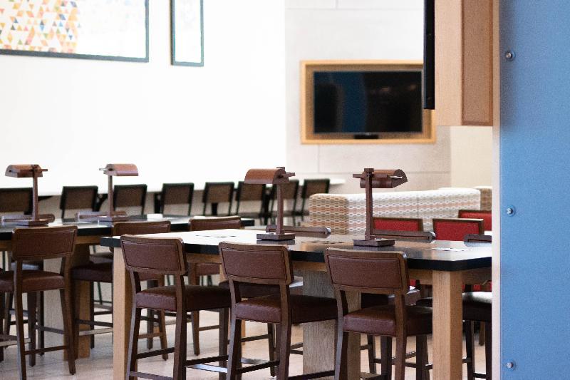 סי טק Holiday Inn Express Seattle - Sea-Tac Airport By Ihg מראה חיצוני תמונה