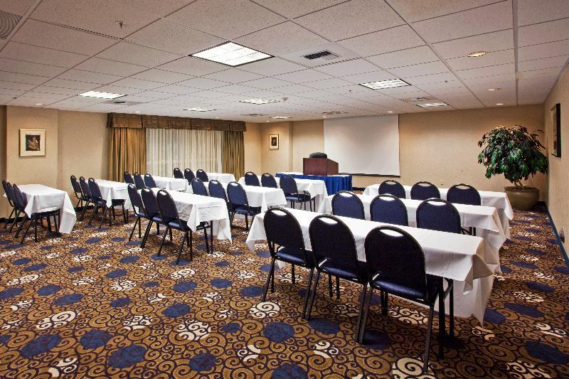 סי טק Holiday Inn Express Seattle - Sea-Tac Airport By Ihg מראה חיצוני תמונה